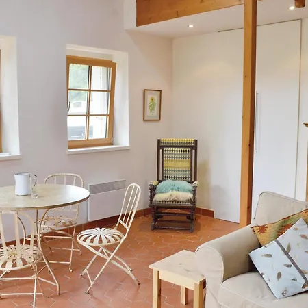 Дом отдыха 1 Bedroom Gorgeous In Трегюнк